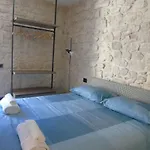 Sentieri Velati *